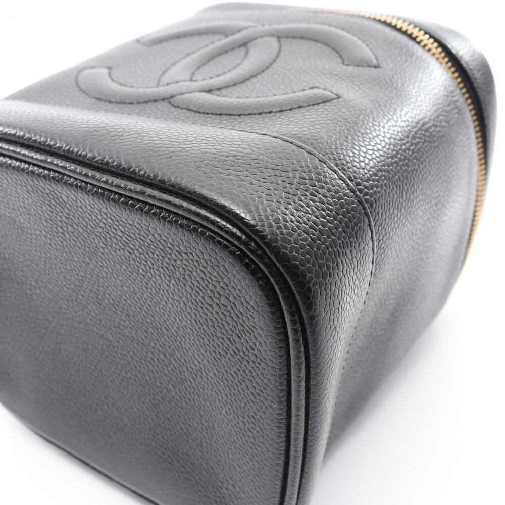 CHANEL Black Leather Logo Vanity Bag - Picture 6 of 8